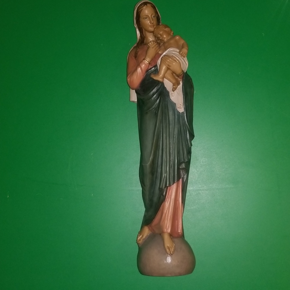 Virgin Mary Statue